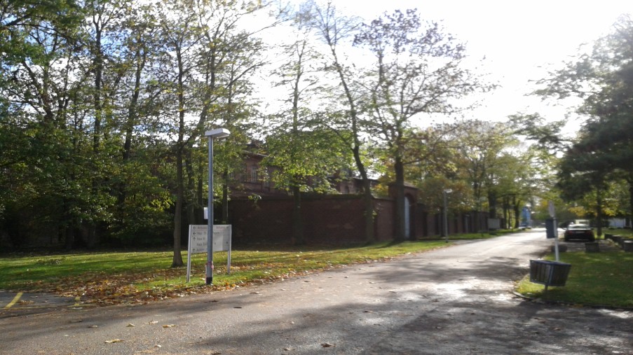 Zufahrt zum Klinikgelände