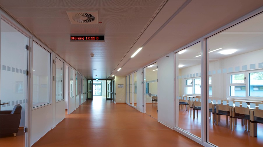 Innenarchitektur des neuen Hauses 11